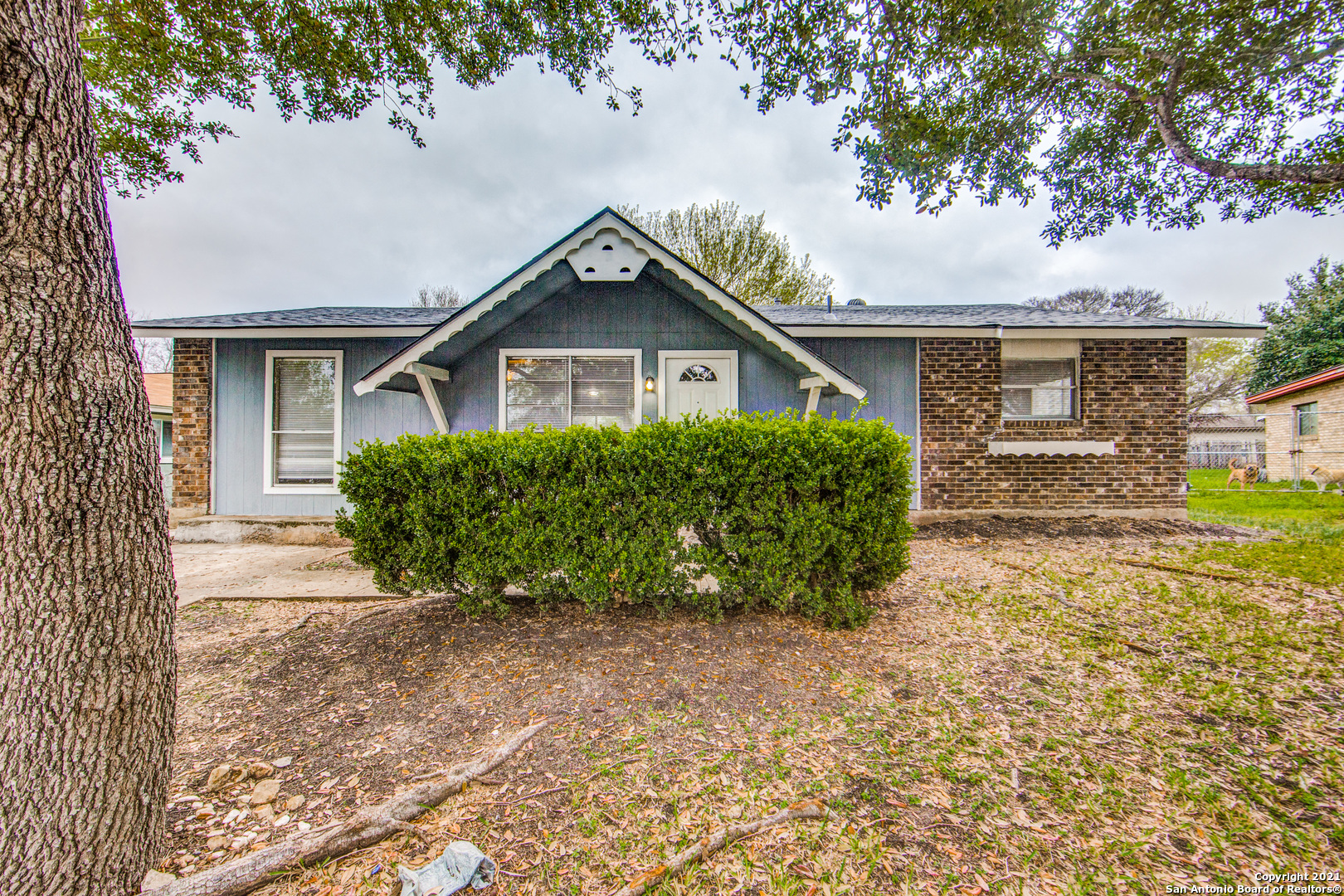 8210 Glen Fox San Antonio TX 78239