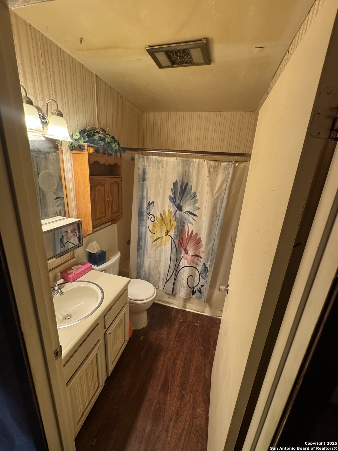 5247 Village Glen San Antonio TX 78218