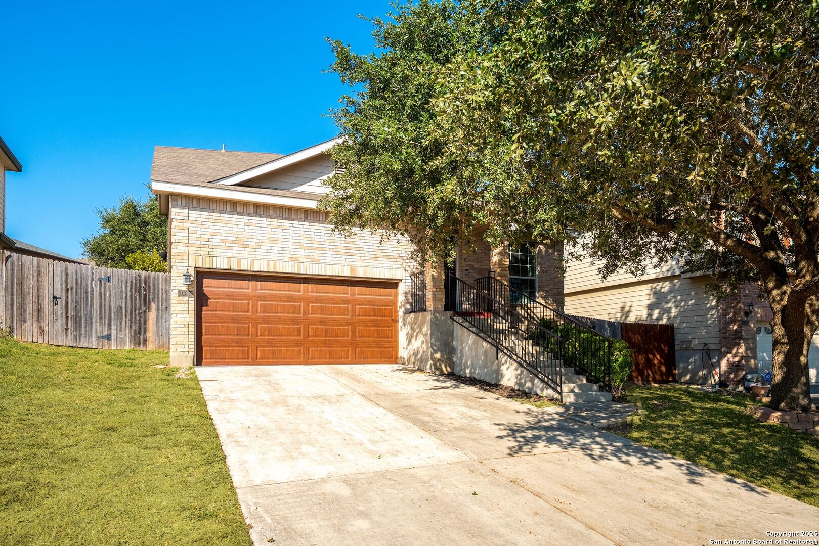 10611 Apple Springs Universal City TX 78148