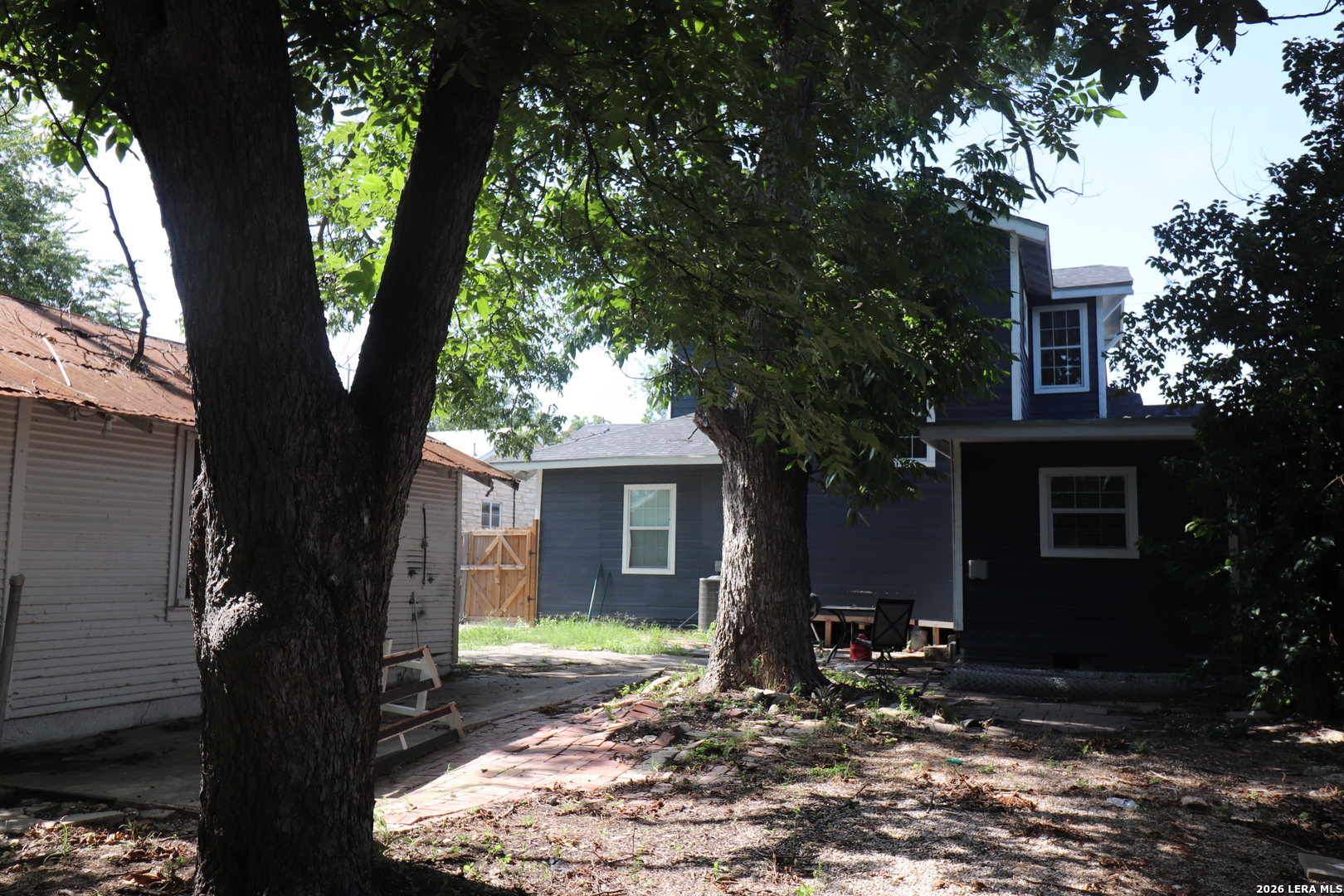 2735 E Houston Street San Antonio TX 78202