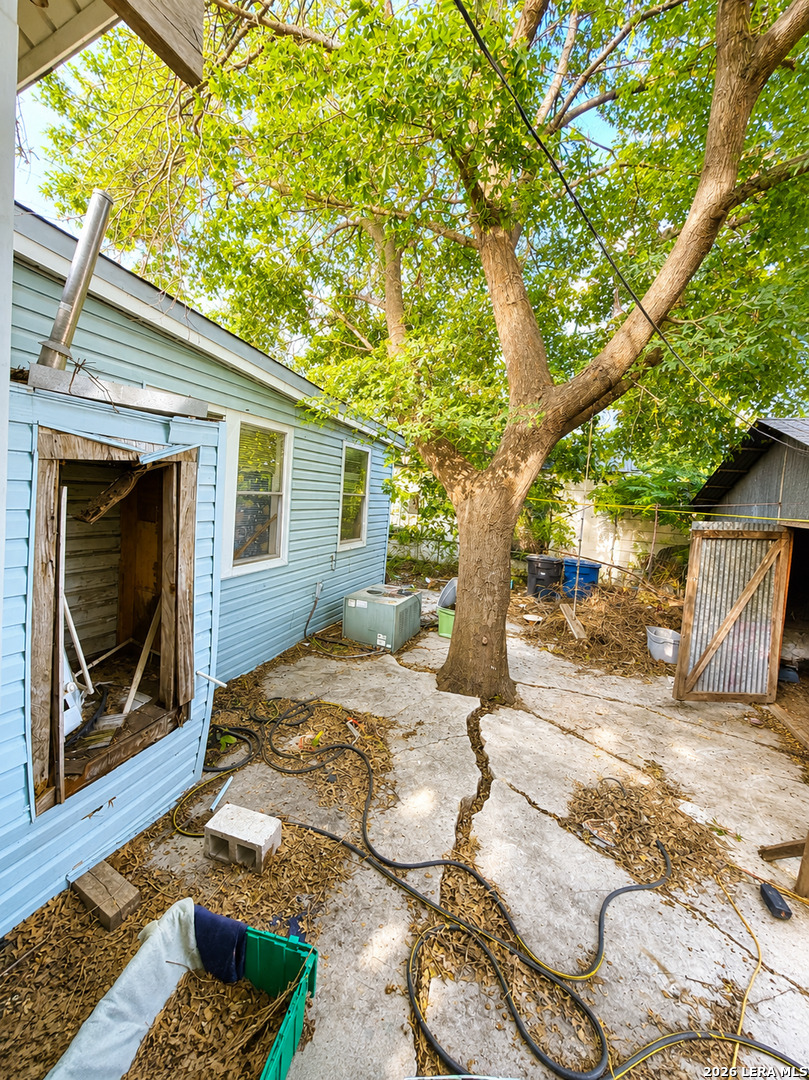 318 W Lubbock Street San Antonio TX 78204