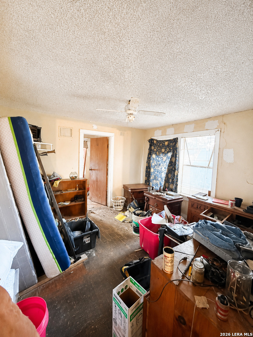 318 W Lubbock Street San Antonio TX 78204