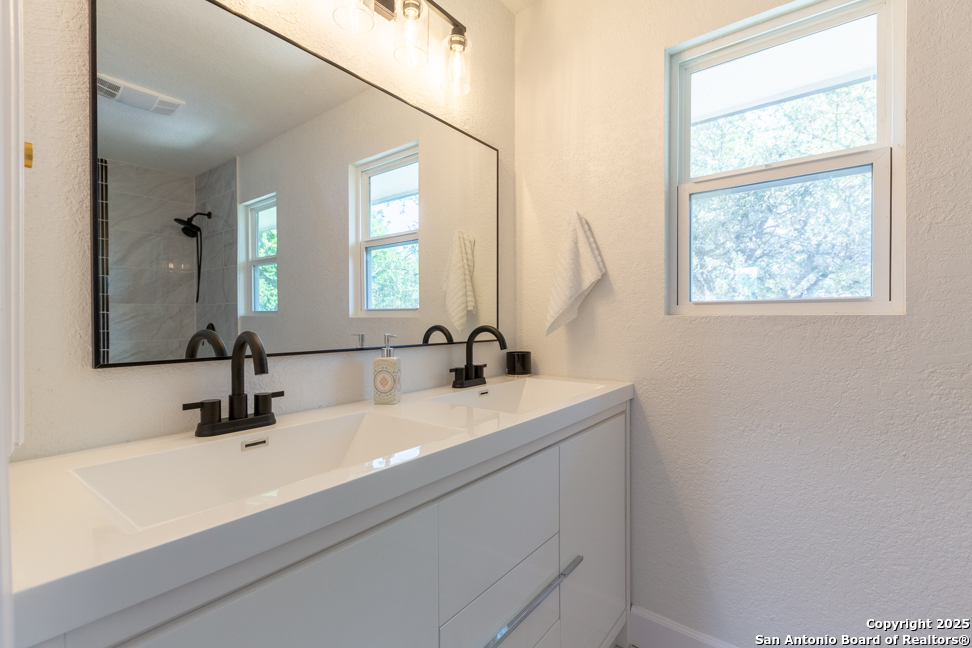 15611 Heimer San Antonio TX 78232