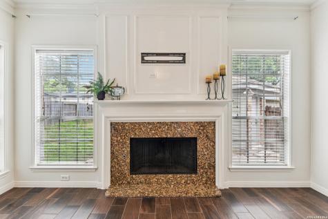 2423 Brighton Oaks San Antonio TX 78231