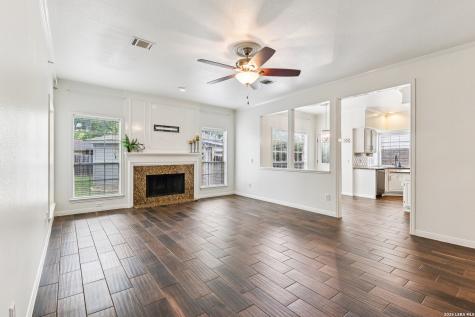 2423 Brighton Oaks San Antonio TX 78231