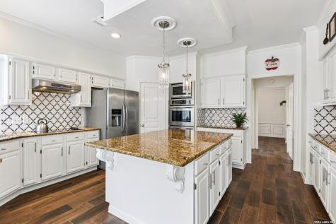 2423 Brighton Oaks San Antonio TX 78231