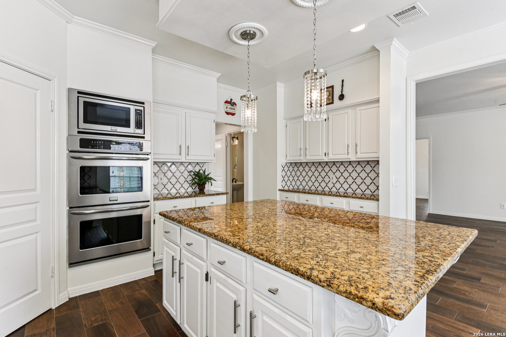 2423 Brighton Oaks San Antonio TX 78231