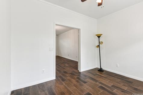 2423 Brighton Oaks San Antonio TX 78231