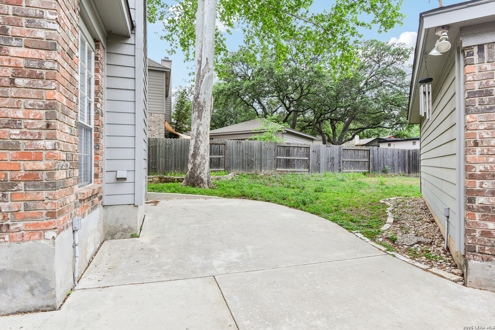 2423 Brighton Oaks San Antonio TX 78231