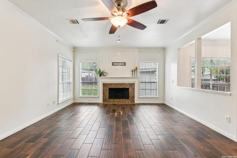 2423 Brighton Oaks San Antonio TX 78231