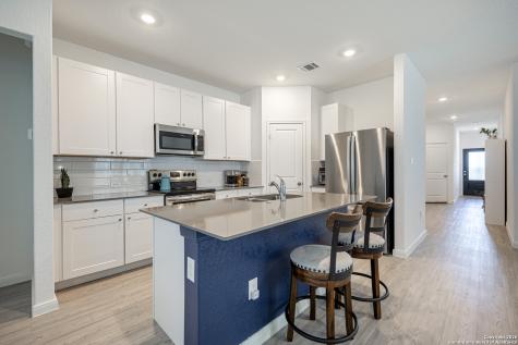 209 Wolf Crest Boulevard Seguin TX 78155