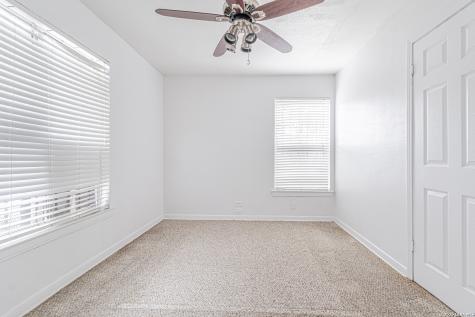 406 Bradford Avenue San Antonio TX 78228