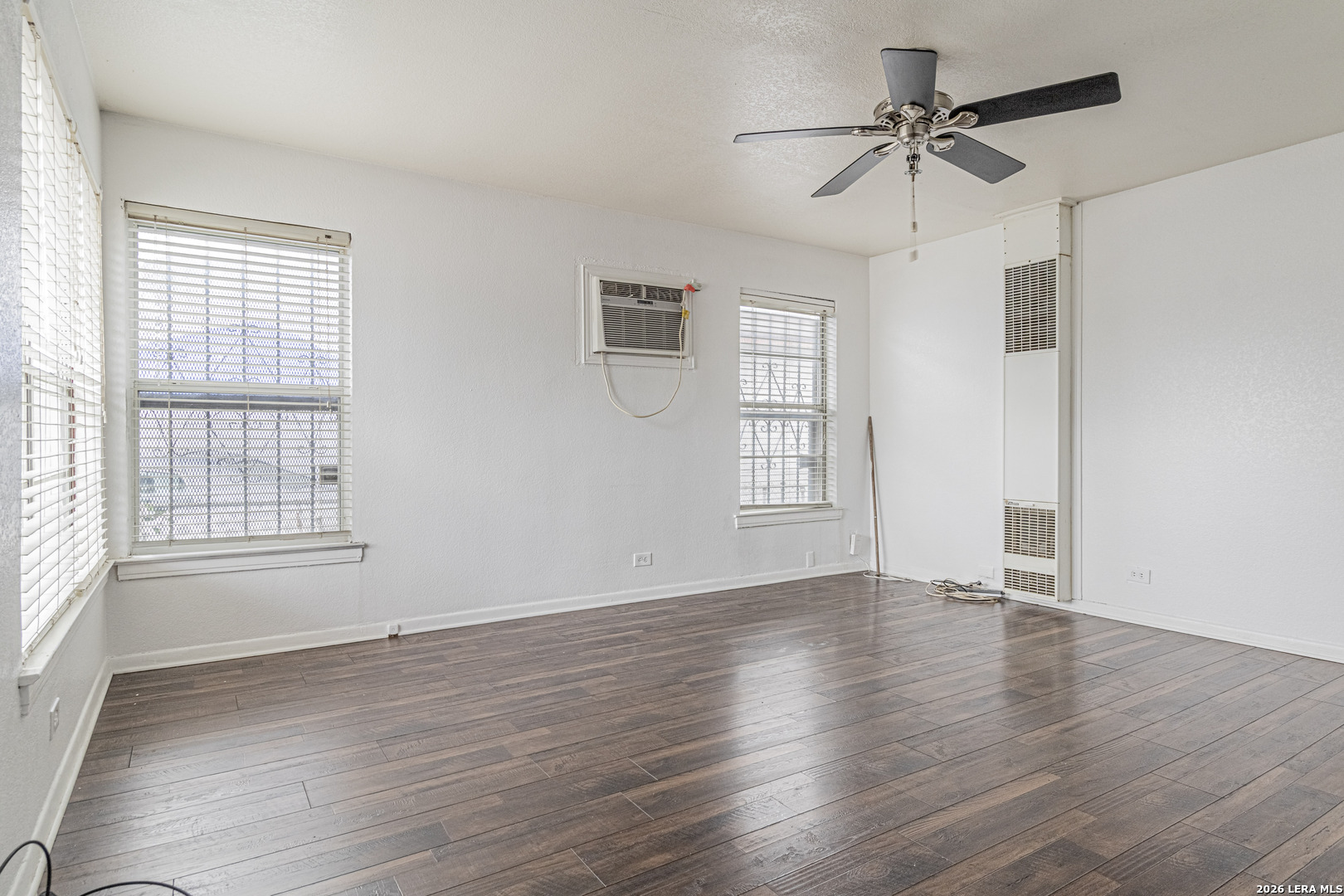 406 Bradford Avenue San Antonio TX 78228