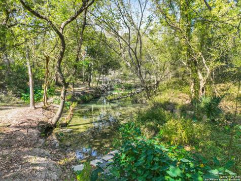 343 Oak Springs Drive Seguin TX 78155