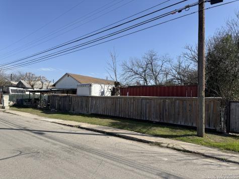 1322 Sherman San Antonio TX 78202