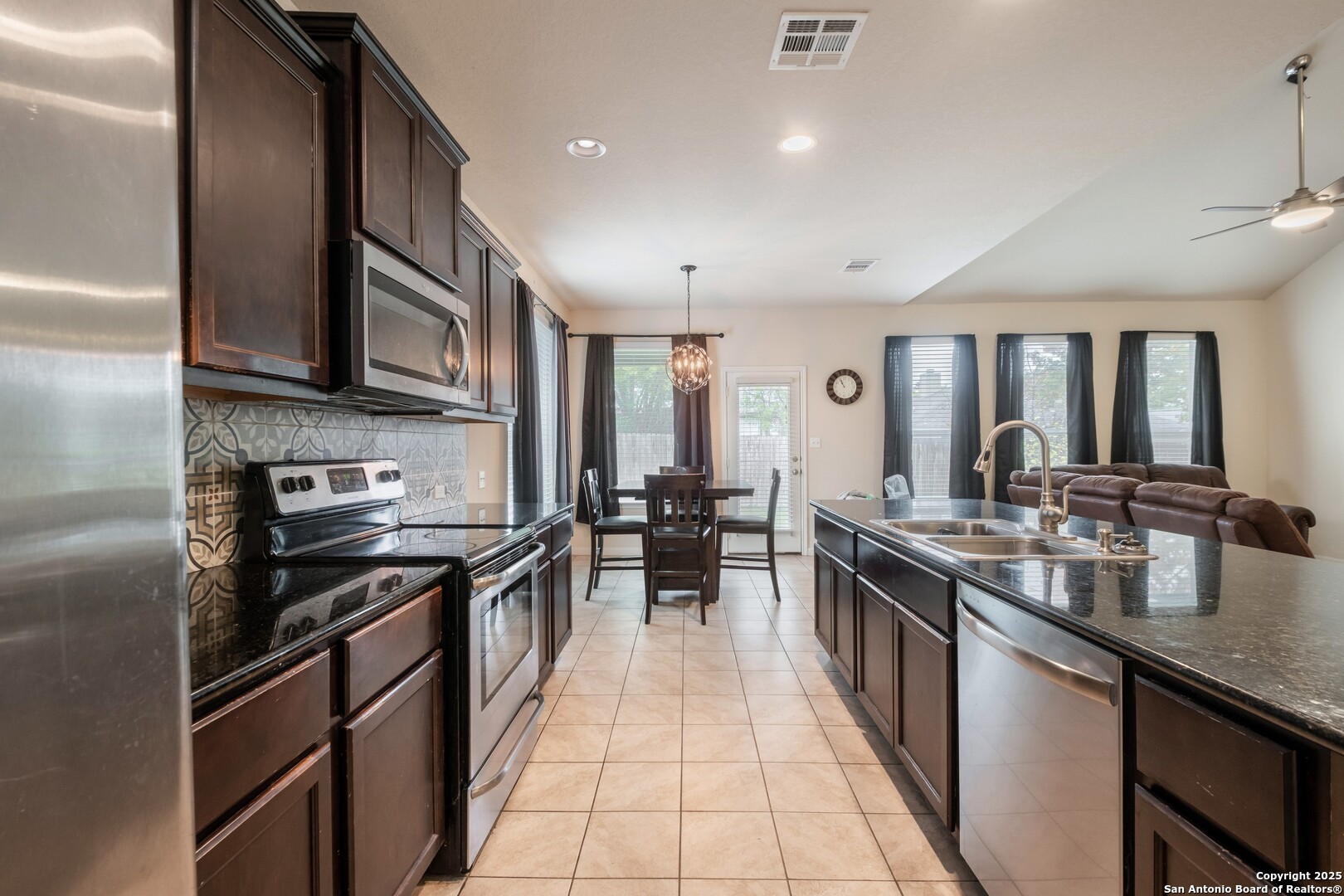2147 Flintshire Drive New Braunfels TX 78130