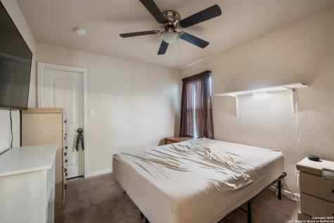 2147 Flintshire Drive New Braunfels TX 78130