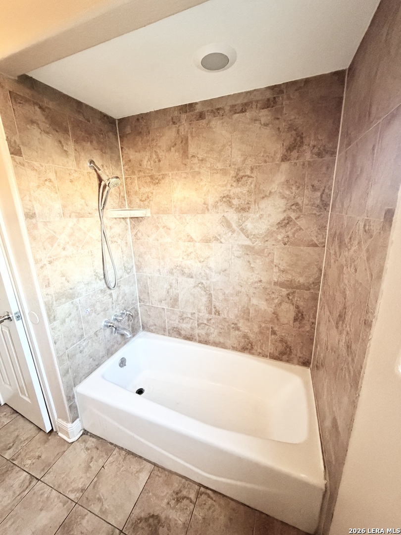 2012 Fresno San Antonio TX 78201