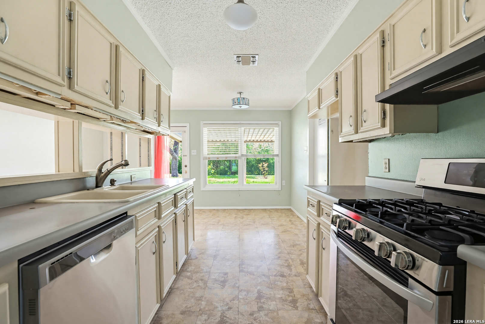 6030 Rainmaker Street San Antonio TX 78238