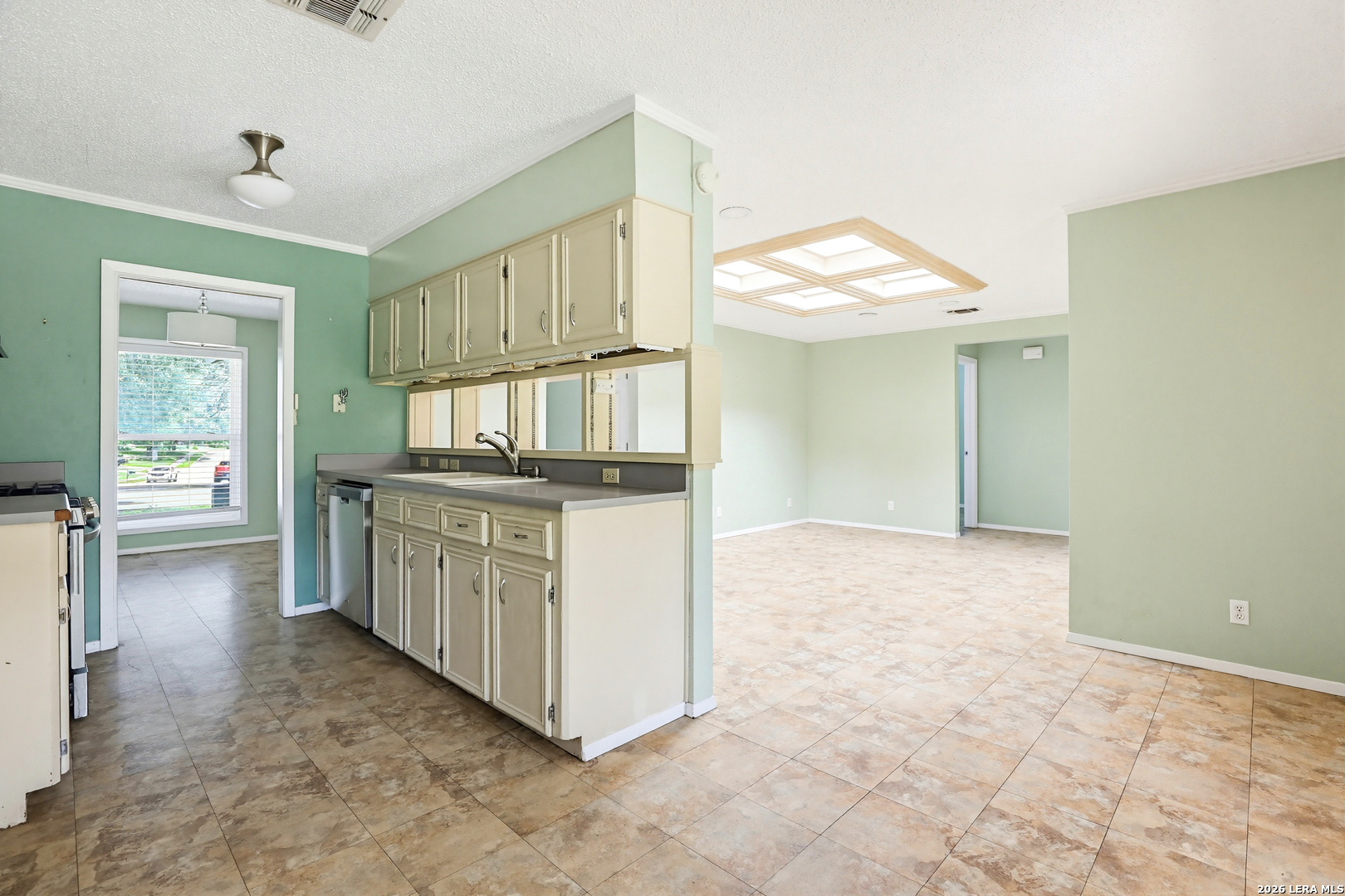 6030 Rainmaker Street San Antonio TX 78238