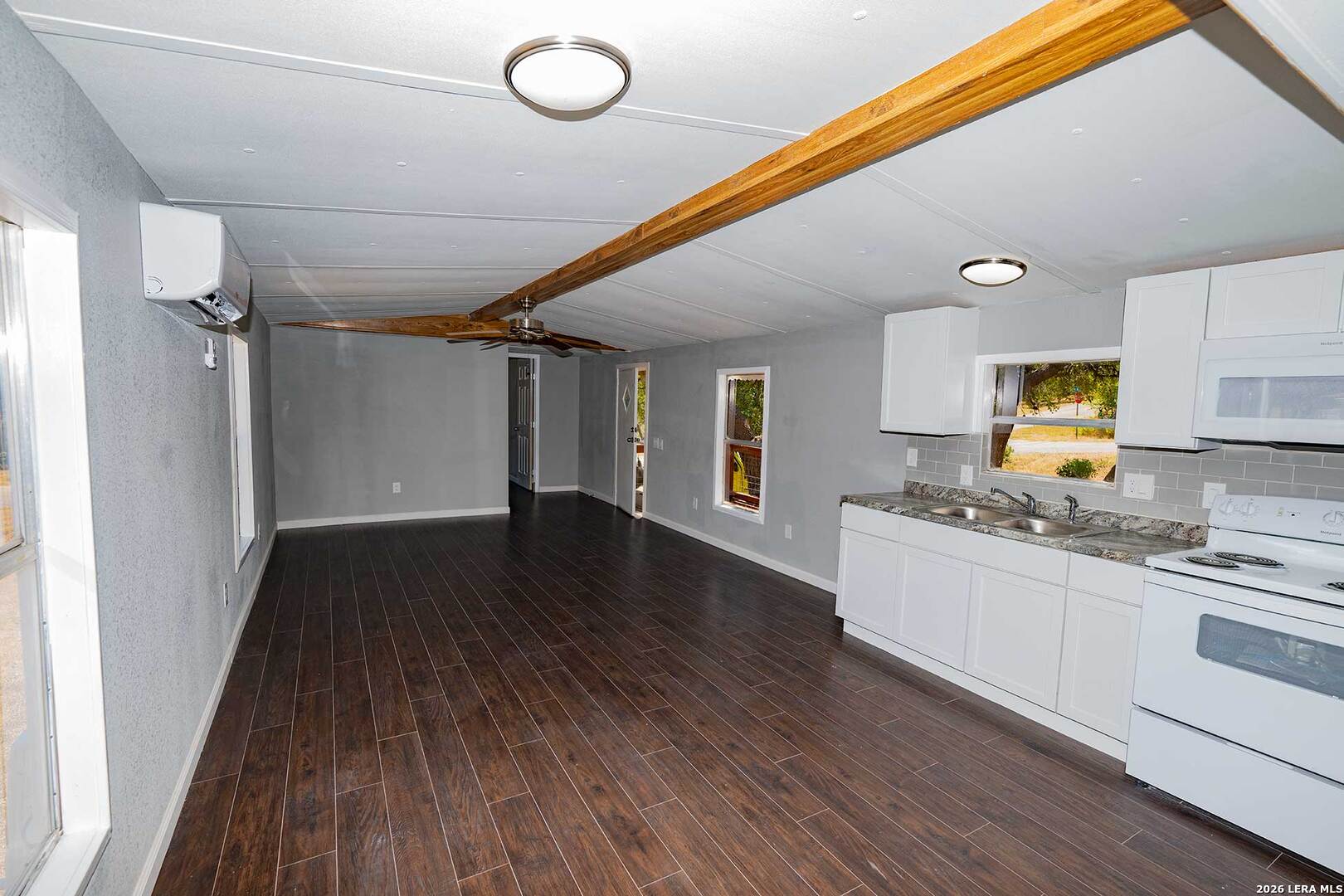 393 Deer Valley Street San Antonio TX 78133