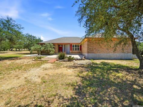 342 Chipman Court Bandera TX 78003