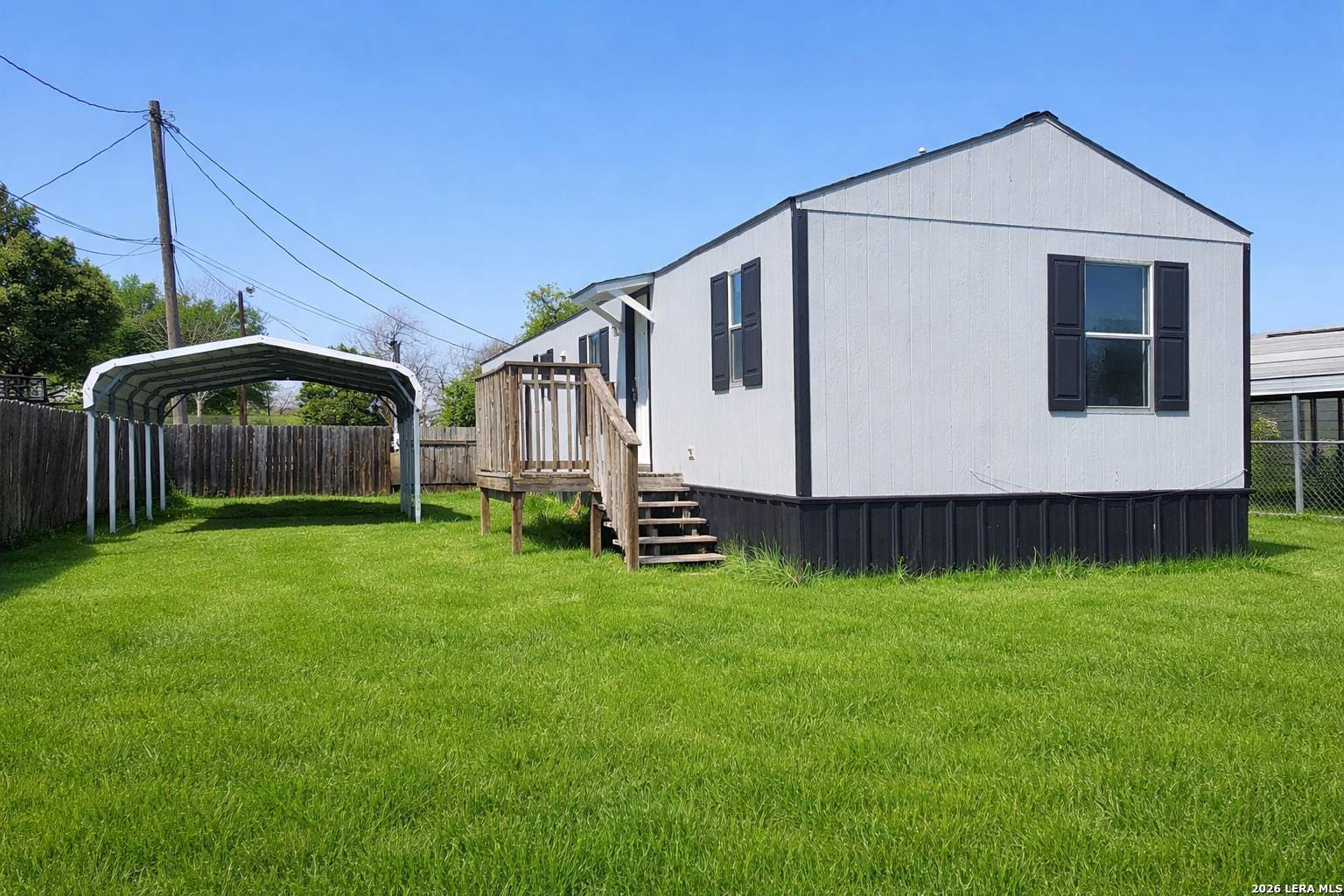 1215 Southway Pleasanton TX 78064