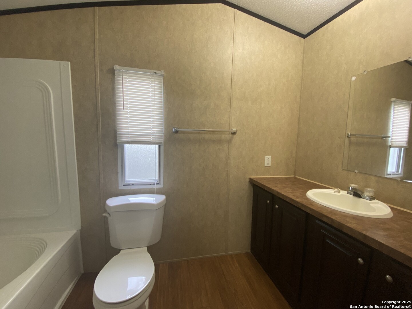 1215 Southway Pleasanton TX 78064