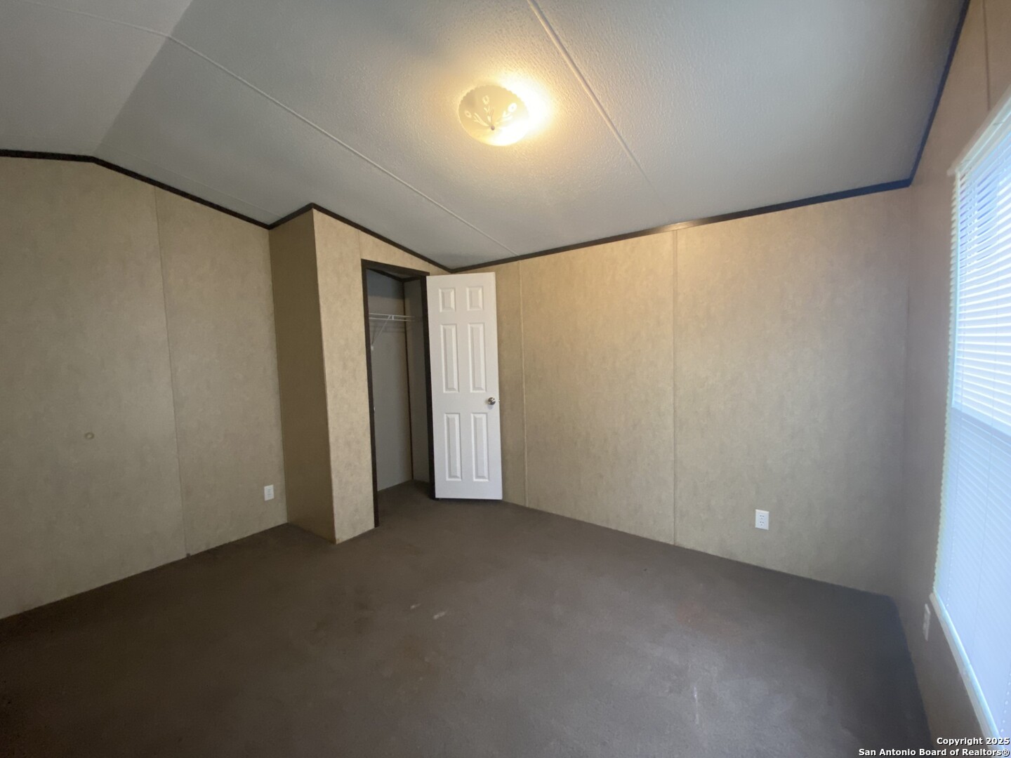 1215 Southway Pleasanton TX 78064