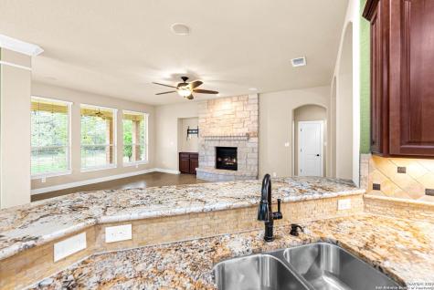 10811 Zedernholz Run New Braunfels TX 78132