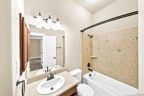 10811 Zedernholz Run New Braunfels TX 78132