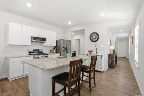 481 Middle Green Loop Floresville TX 78114