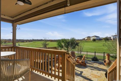 481 Middle Green Loop Floresville TX 78114