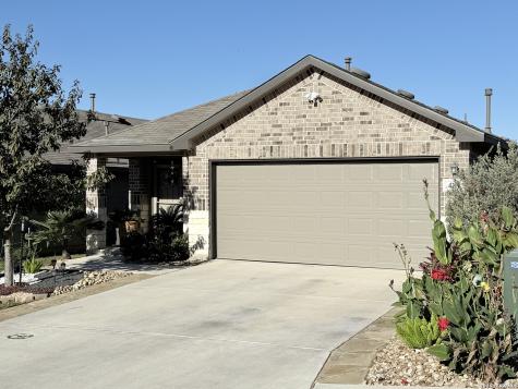 481 Middle Green Loop Floresville TX 78114