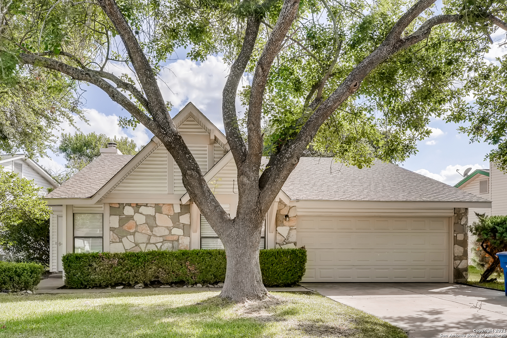 3334 Falcon Grove Drive San Antonio TX 78247