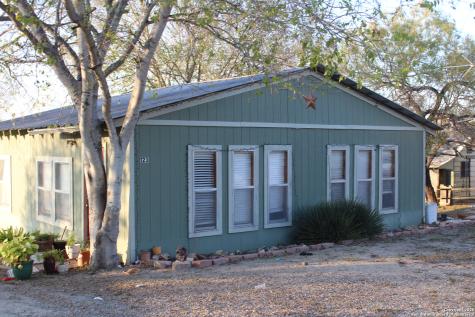 123 Choke Canyon Estates Three Rivers TX 78071