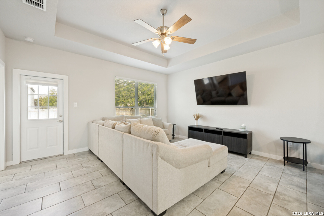 3511 Horizon Lake San Antonio TX 78222