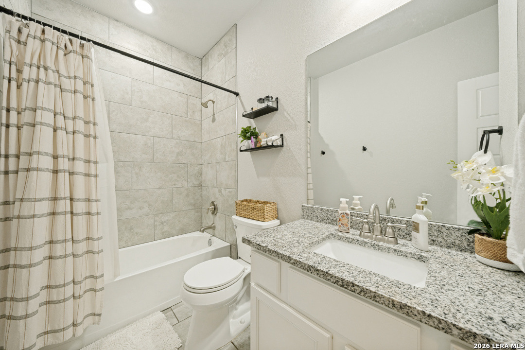 3511 Horizon Lake San Antonio TX 78222
