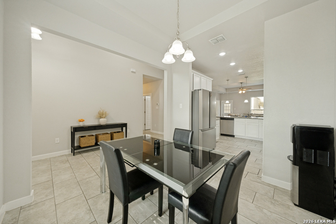 3511 Horizon Lake San Antonio TX 78222