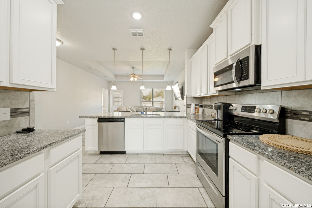 3511 Horizon Lake San Antonio TX 78222