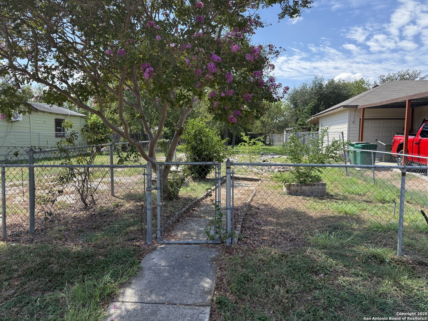 229 Quinta San Antonio TX 78210