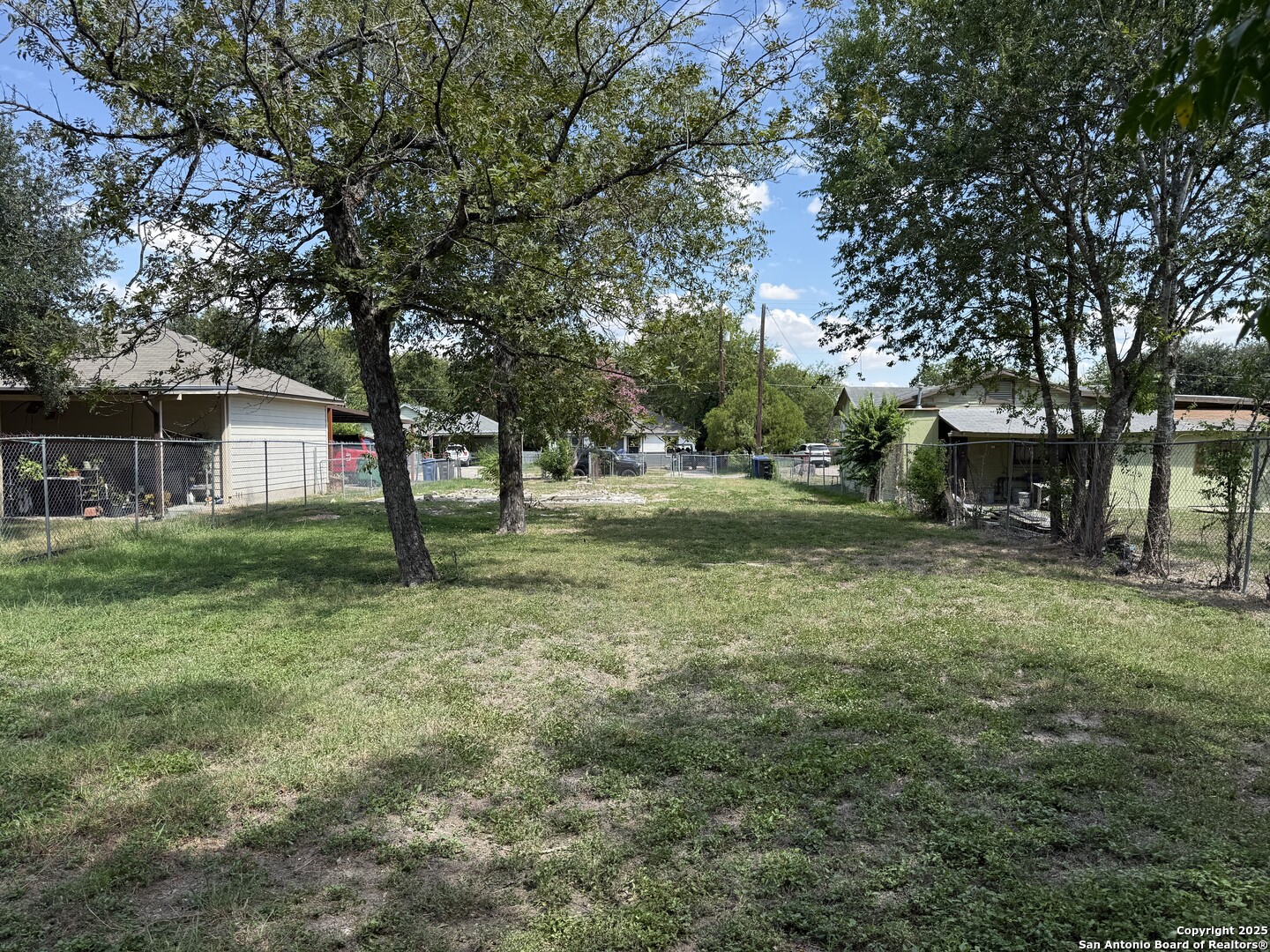 229 Quinta San Antonio TX 78210