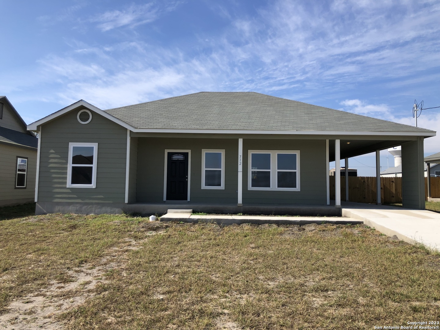 712 S Butler Street Karnes City TX 78118