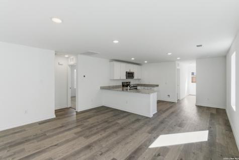 5171 Bay Breeze San Antonio TX 78245