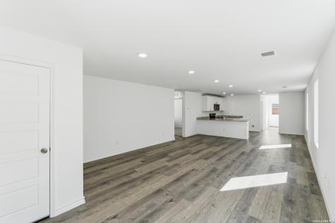 5171 Bay Breeze San Antonio TX 78245