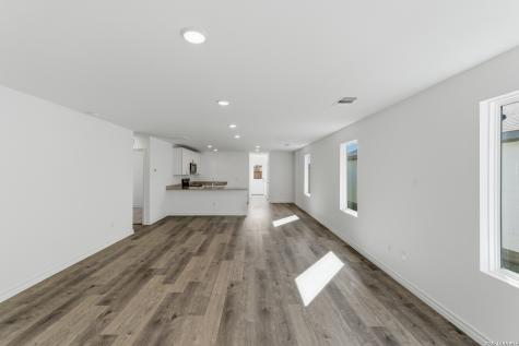 5171 Bay Breeze San Antonio TX 78245