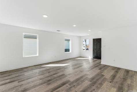 5171 Bay Breeze San Antonio TX 78245