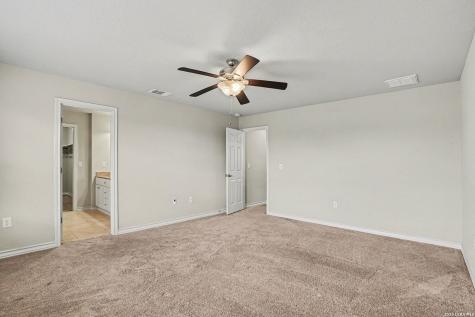 8807 White Crown San Antonio TX 78254