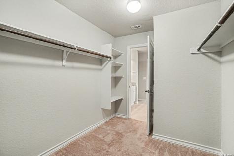 8807 White Crown San Antonio TX 78254