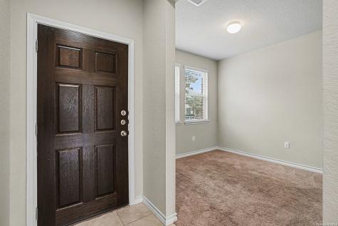 8807 White Crown San Antonio TX 78254